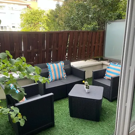 Lejlighed Studio-terrasse-proche-gare-cc *